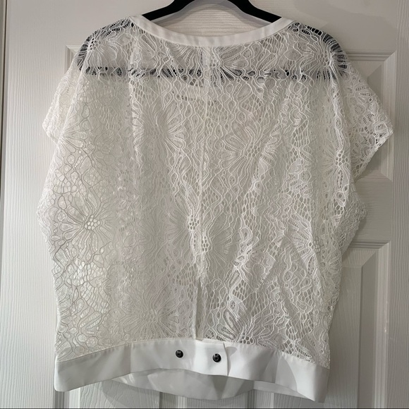 Cabi Top Adult Size S White Sheer Lace Banded Bottom Hem Style 5342 Women - Picture 2 of 9